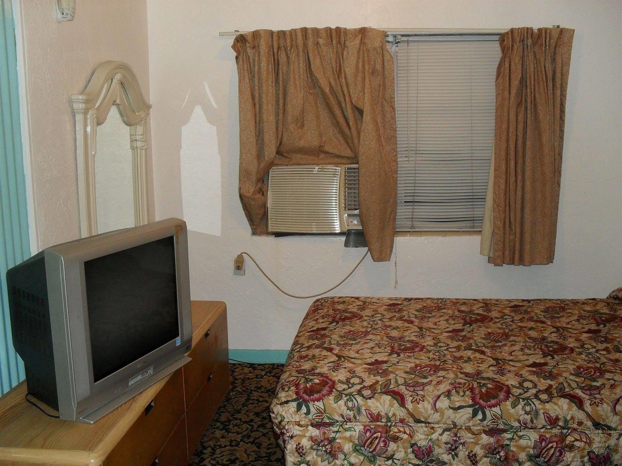 Shore Winds Motel Daytona Beach Exterior photo